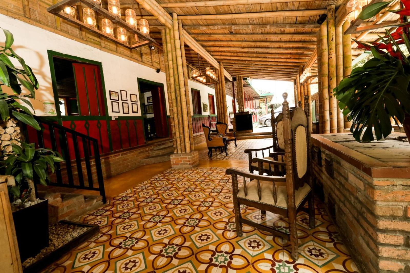 Hotel Visperas ซานตาโรซา เดกาบัล ภายนอก รูปภาพ